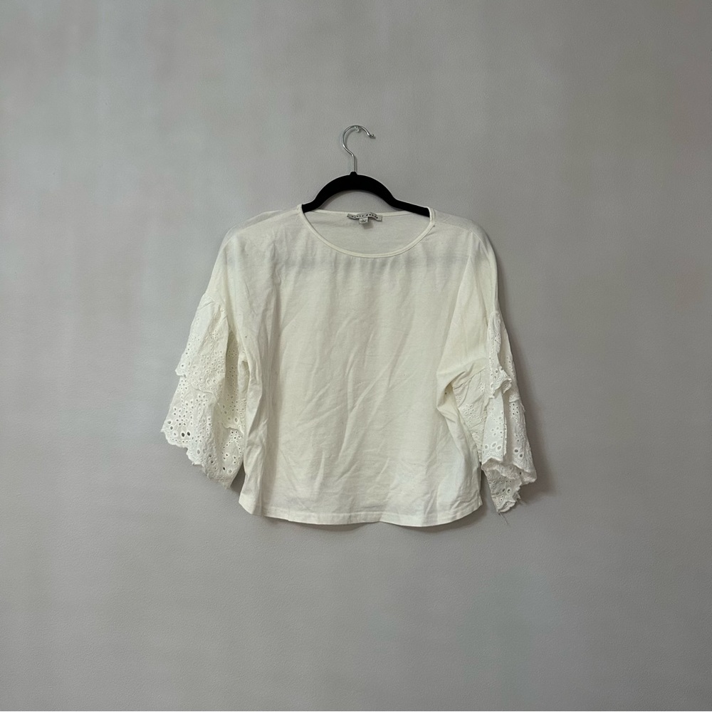 MENDICINO brand lace ruffle sleeve tshirt